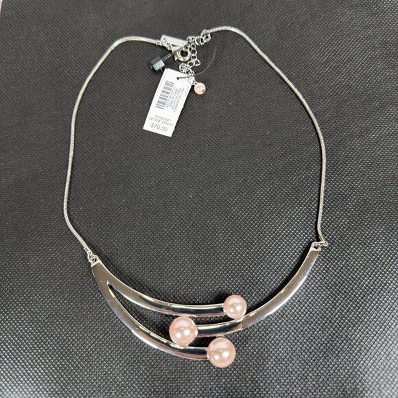 White House Black Market (Chico’s FAS) Jewelry - NWT White House Black Market Bib Necklace Goddess Pink Faux Pearl Silver Tone
